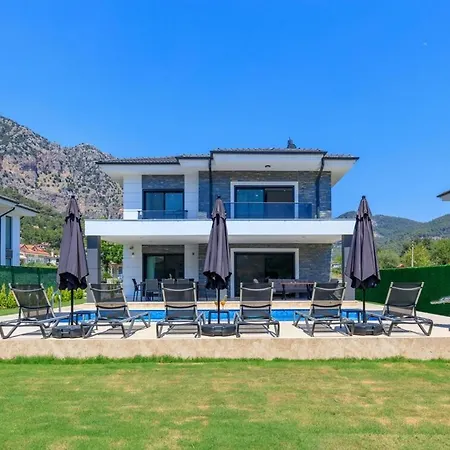 Villa In Gocek Göcek